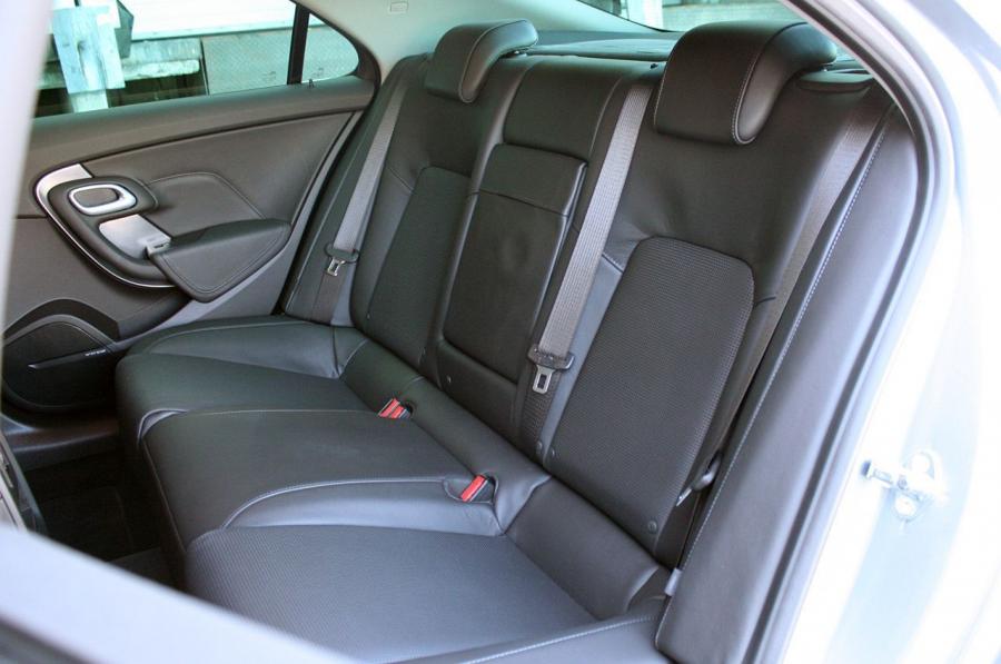  Saab 9-5 Sedan 2010 года  (фото 6 из 199)